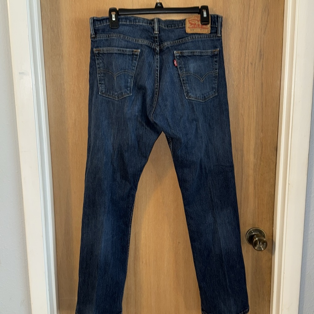 Levi’s 514 jeans. In great condition! - Picture 3 of 4
